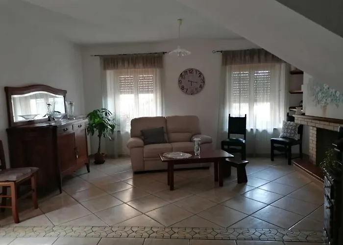 Ferienhaus Bau Mela *